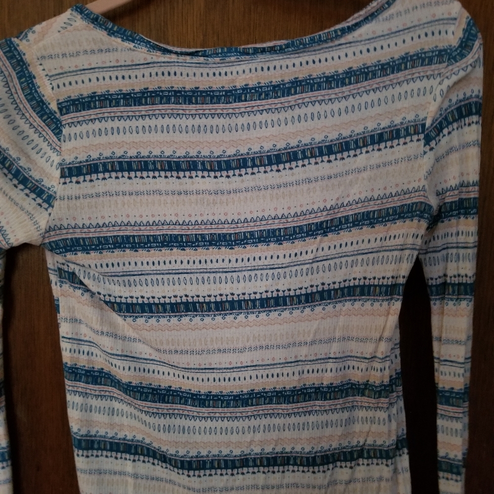 Striped Patterned Long Sleeve Top - Picture 2 of 2